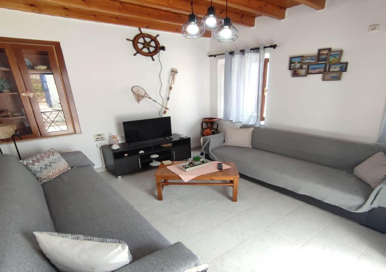 Symi Breeze Villa Екстериор снимка